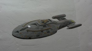 Maqueta del USS Voyager enviada por un fans